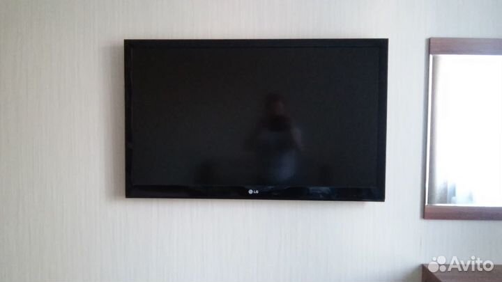 Телевизор LG 42LV3700