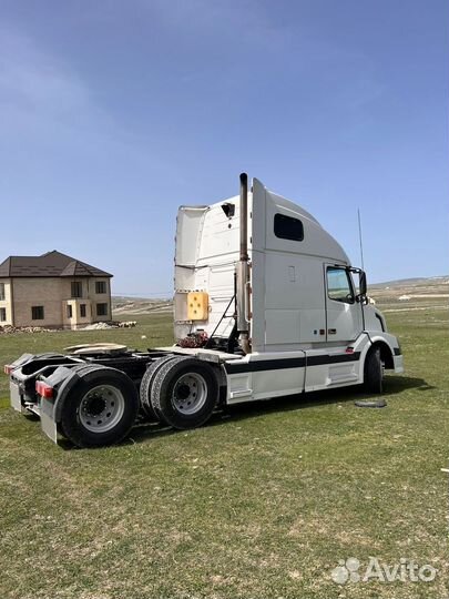 Volvo VNL 670, 2004