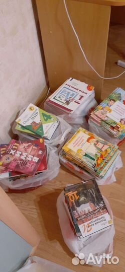 Учебники 1-11 класс, блокноты