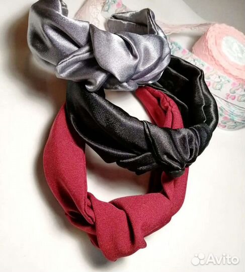 Ободок с узлом в школу. Ручная работа