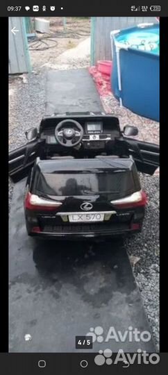 Детский автомобиль на аккумуляторе