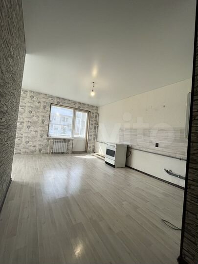2-к. квартира, 49 м², 1/3 эт.
