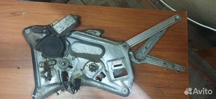 Стеклоподъёмник Эсп передний задний BMW E32