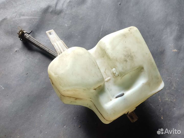 Бачок омывателя Alfa Romeo 166