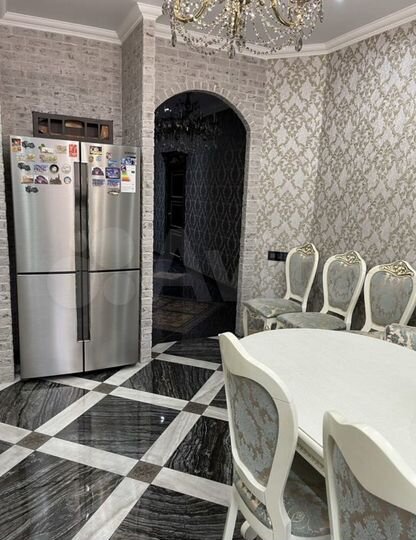 3-к. квартира, 117,8 м², 2/7 эт.