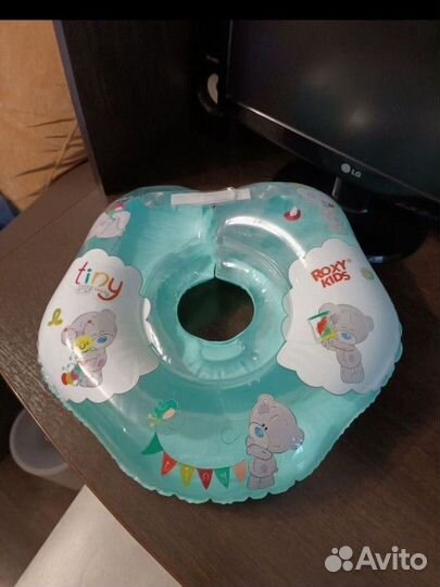 Круг на шею для купания