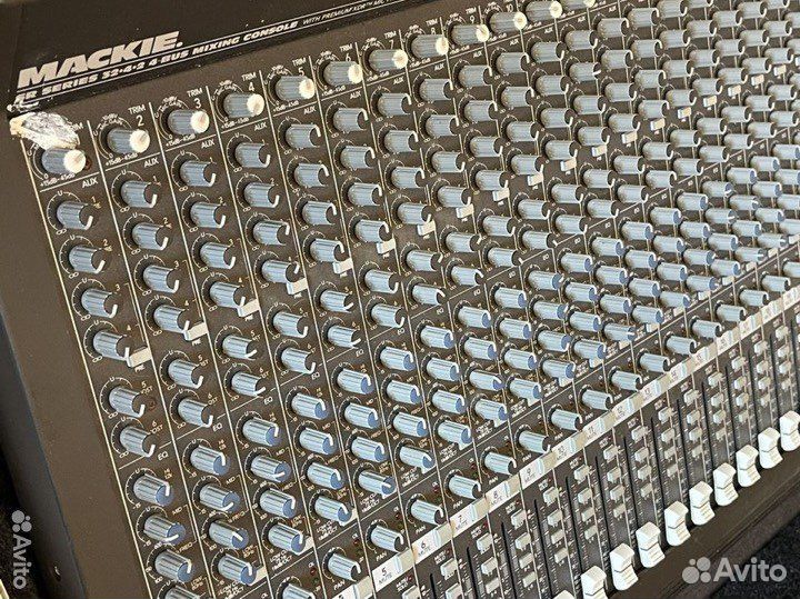 Микшерный пульт mackie SR32*4-vlzpro