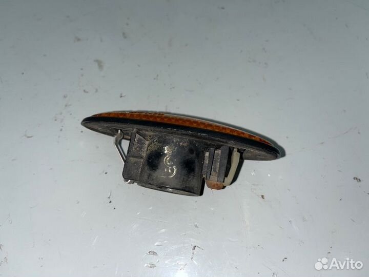 Повторитель поворота в крыло Kia Spectra ижевский