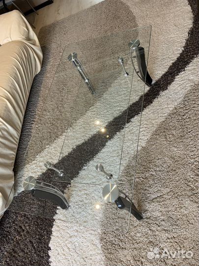 Журнальный столик