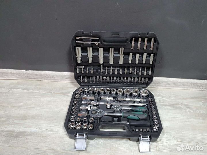 Набор инструментов 108