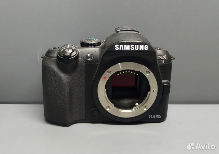 Фотоаппарат Samsung NX11/На запчасти