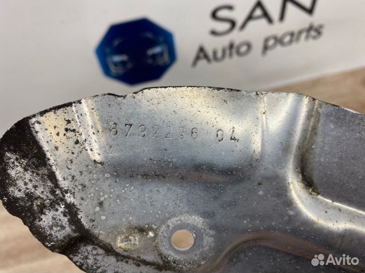 Пыльник тормозного диска передний правый Bmw 3 F30