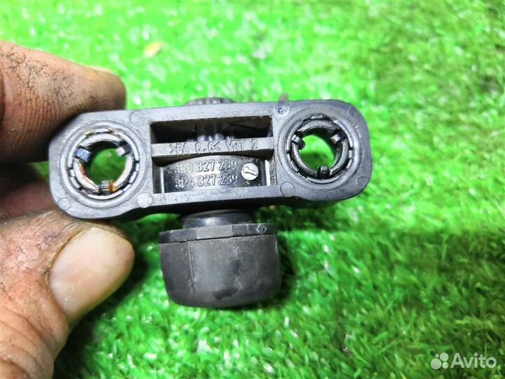 Отбойник крышки багажника Audi A5 /S5 Coupe/Sport