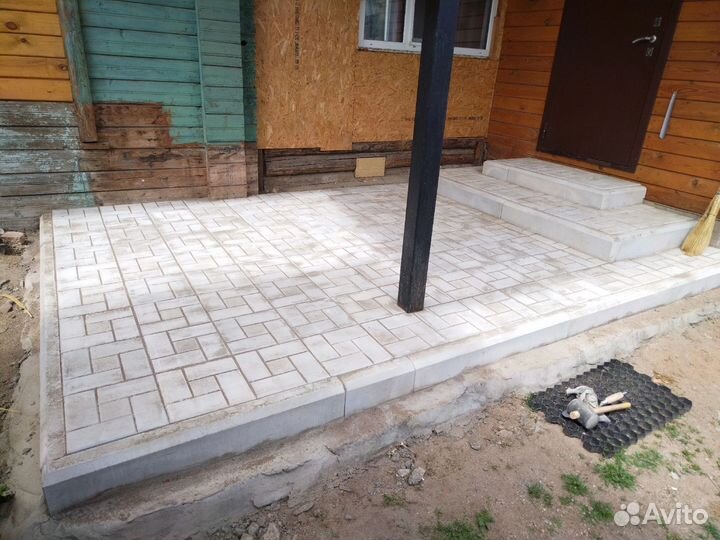 Укладка тротуарной плитки