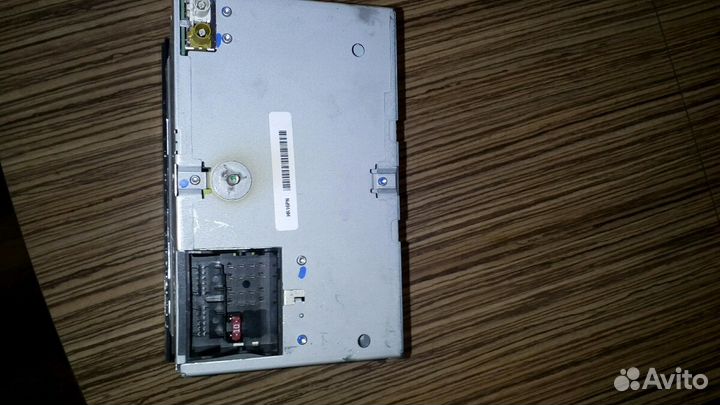 Оригинальное головное устройство Фольксваген Туаре