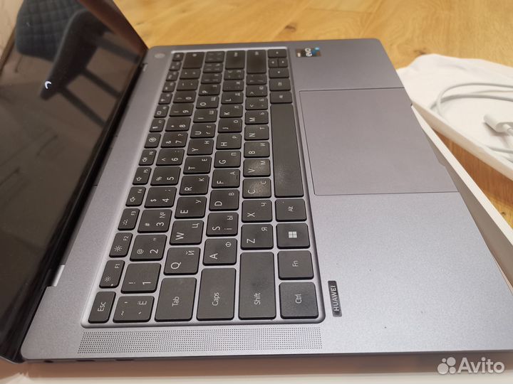 Huawei MateBook X PRO mrgf-x i7 1260p, 16gb, 1TB