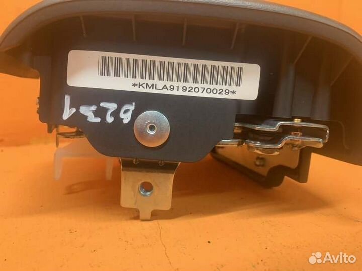 Подушка безопасности в руль Infiniti Qx56 Z62 5.6