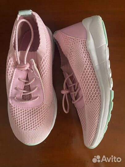 Кроссовки детские