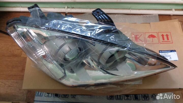 Фара Ssang Yong Kyron