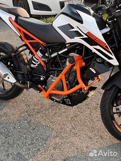 KTM duke 250
