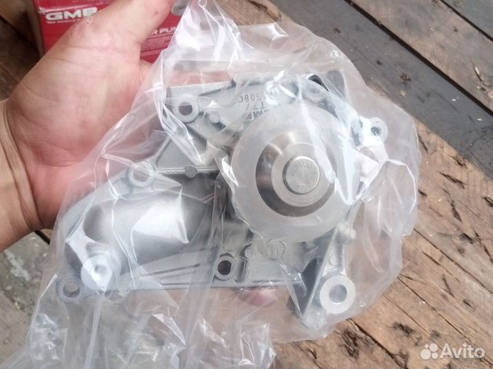 Помпа Тойота Камри