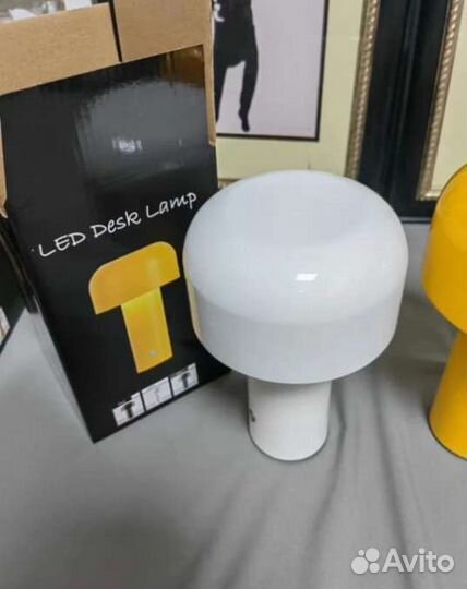 Дизайнерский гриб из металла