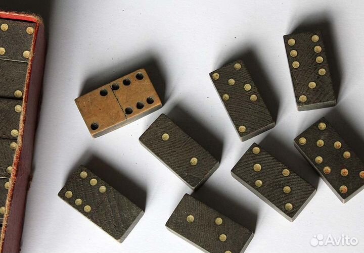 Домино кустарного производства