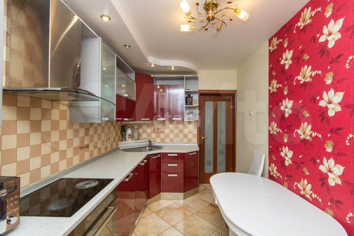 3-к. квартира, 67 м², 7/10 эт.