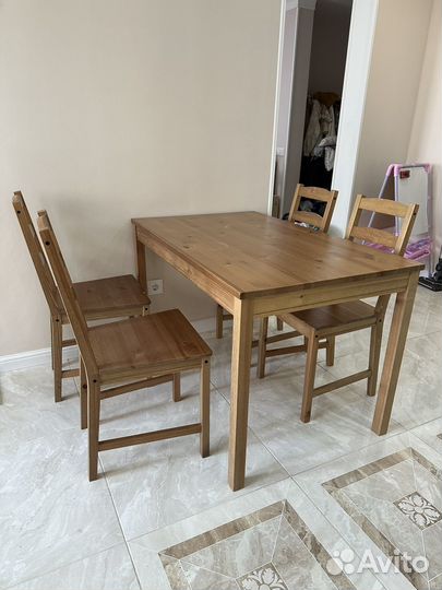 Стол и стулья IKEA бу