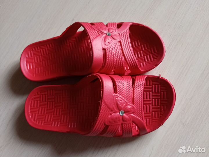 Резиновые Сланцы для бассейна или дачи 32 размер