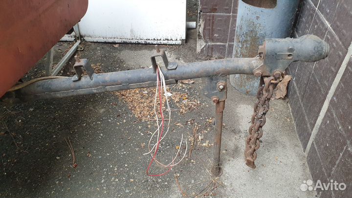 Прицеп на легковой автомобиль