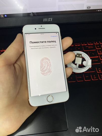 iPhone 8, 64 ГБ