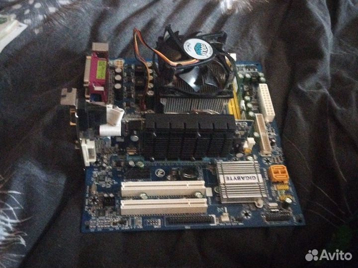 Материнская плата am2