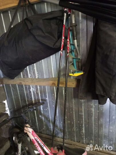 Лыжи и ботинки