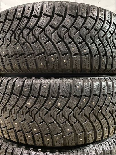 Michelin Latitude X-Ice North 2 + 235/65 R18