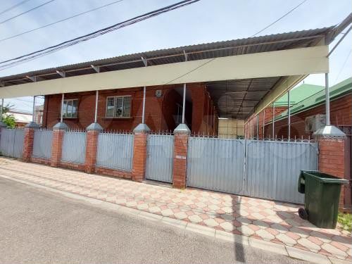 Дом 272,1 м² на участке 6,4 сот.