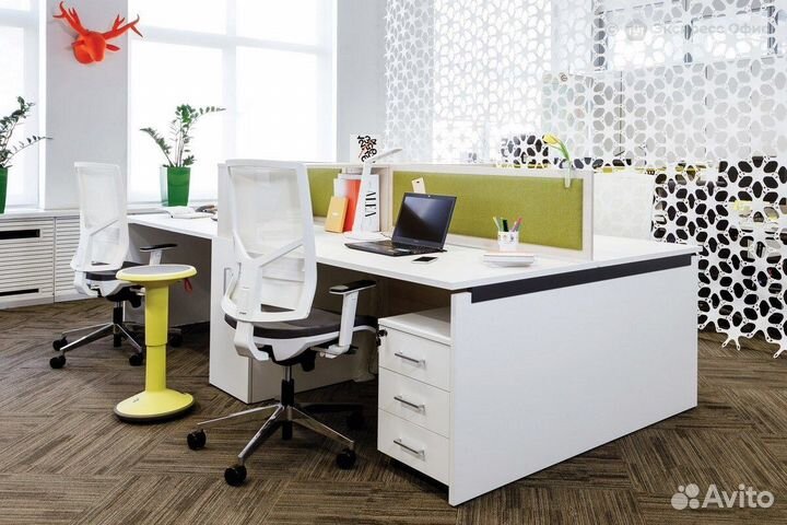 Офисная мебель для персонала Tour Wood