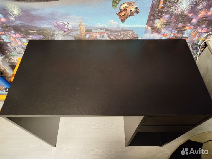 Письменный стол для школьника