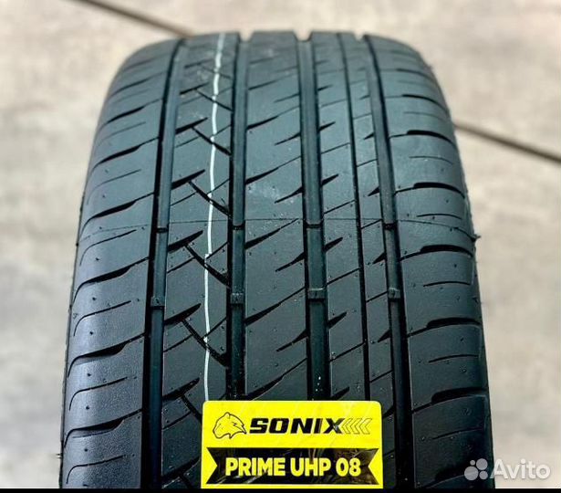 Pirelli Powergy 235/45 R18 98Y