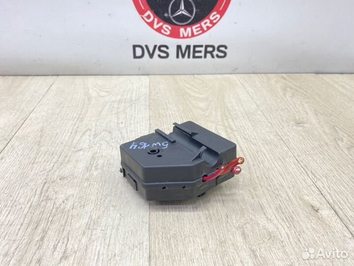 Блок силовых предохранителей Mercedes Ml W164