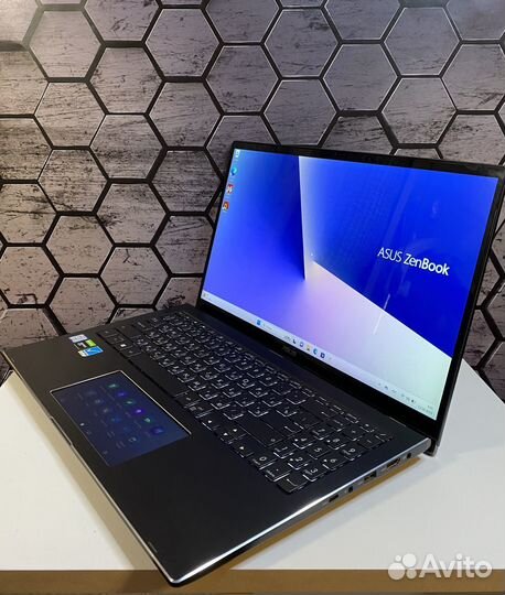Сенсорный Asus Zenbook flip, GTX 1050,i7-8го,16гб