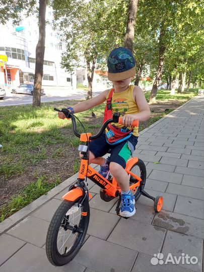 Велосипед детский 4 колесный