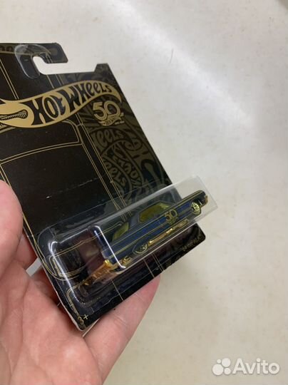 Hot Wheels 50th anniversary black gold \ Impala 64