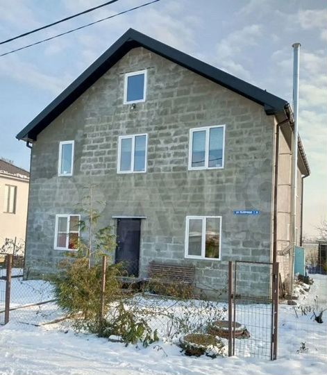 Дом 174 м² на участке 7 сот.