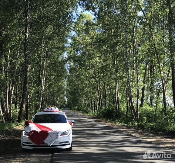 Аренда авто на свадьбу с водителем