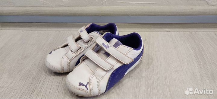 Кроссовки детские 22-25