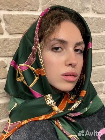 Шелковый платок Burberry Victoria Размер: 90/90