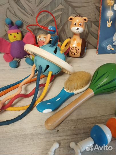 Игрушки для малышей пакетом