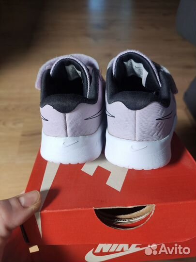 Кроссовки для девочки Nike