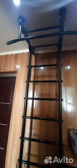 Шведская стенка с турником